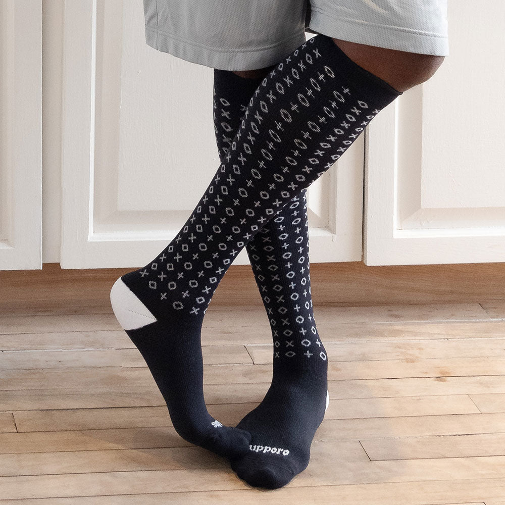 Supporo Tic-Tac-Toe Print Compression Socks 15-20 mmHg